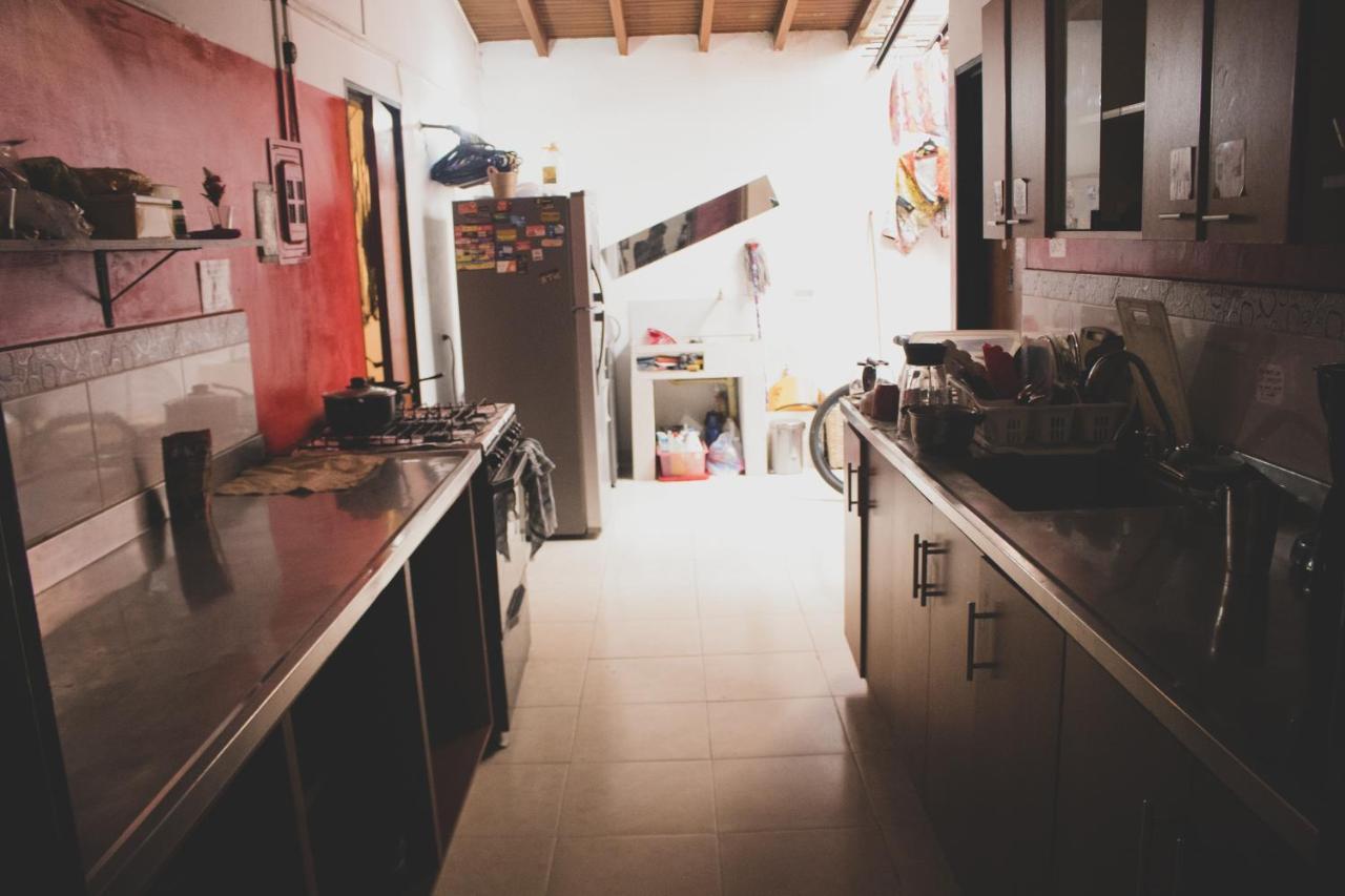 Casa Almarita Hotel Medellin Ngoại thất bức ảnh
